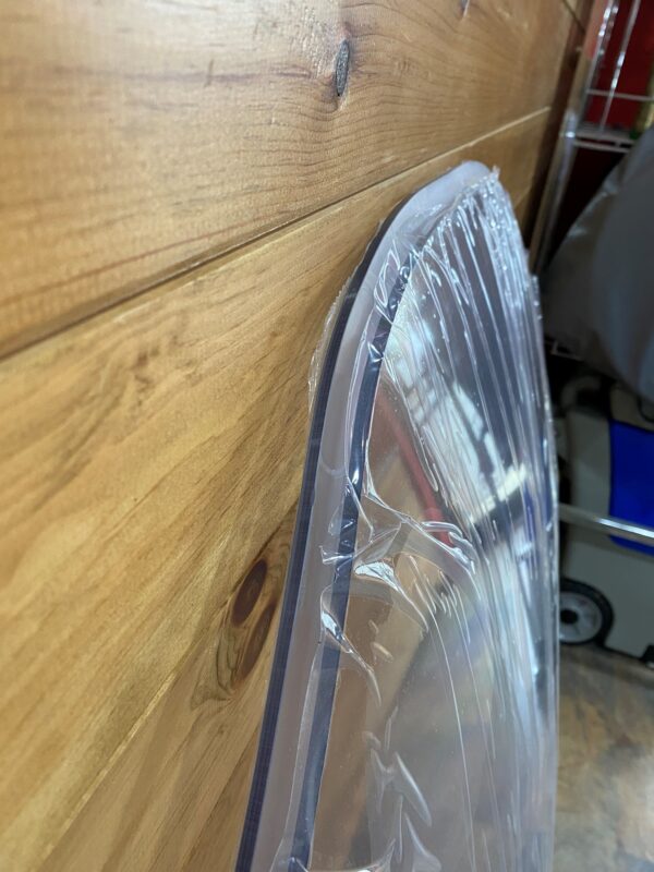Caterpillar D Series Polycarbonate Windshield - Image 5